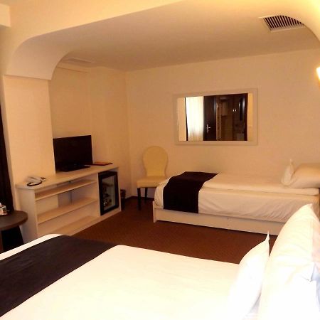 West Plaza Residence 부쿠레슈티 외부 사진