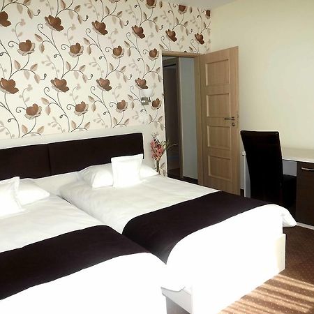 West Plaza Residence 부쿠레슈티 객실 사진