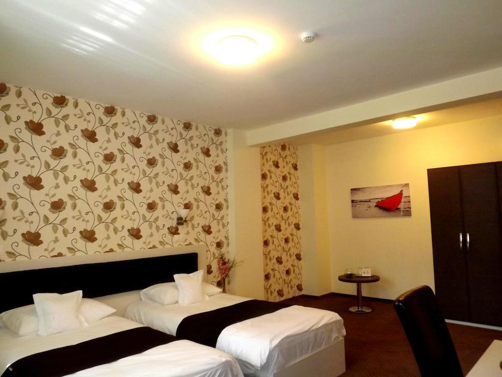 West Plaza Residence 부쿠레슈티 객실 사진